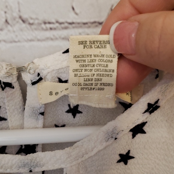 Long sleeve cold shoulder top by seven sisters - Picture 4 of 5